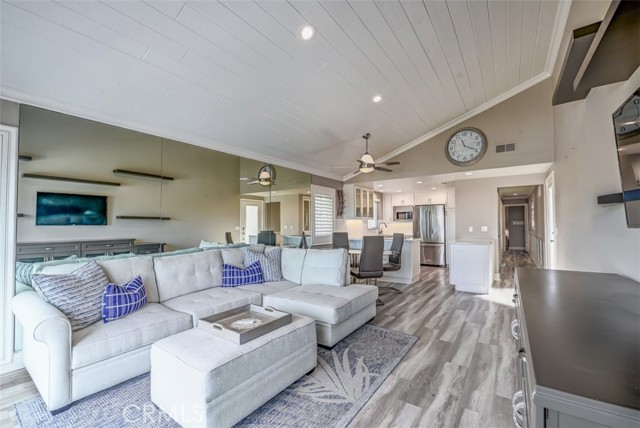 Detail Gallery Image 13 of 34 For 105 Avenida Del Reposo #C,  San Clemente,  CA 92672 - 2 Beds | 1 Baths