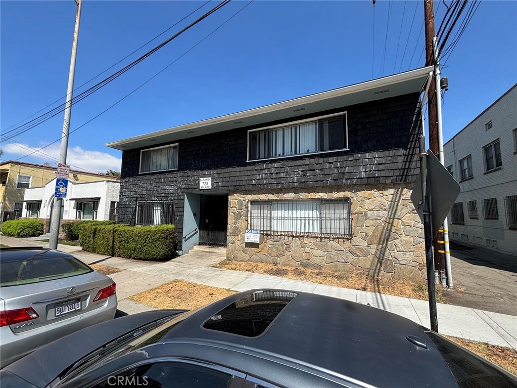723 E 6th