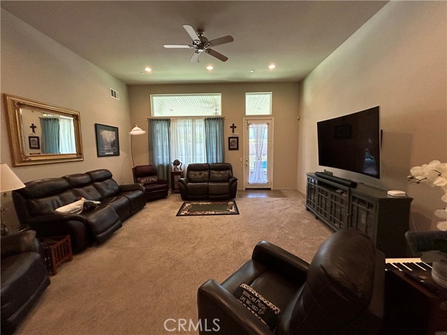 Detail Gallery Image 17 of 42 For 30099 Whembly Cir, Menifee,  CA 92584 - 5 Beds | 3 Baths