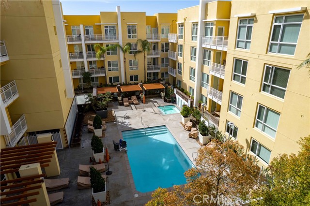 Detail Gallery Image 49 of 64 For 21301 Erwin St #237,  Woodland Hills,  CA 91367 - 2 Beds | 2 Baths