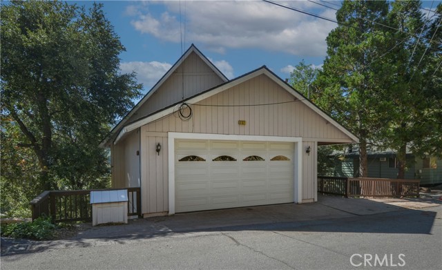 Detail Gallery Image 2 of 37 For 237 E Zermat Dr, Crestline,  CA 92325 - 4 Beds | 3/1 Baths