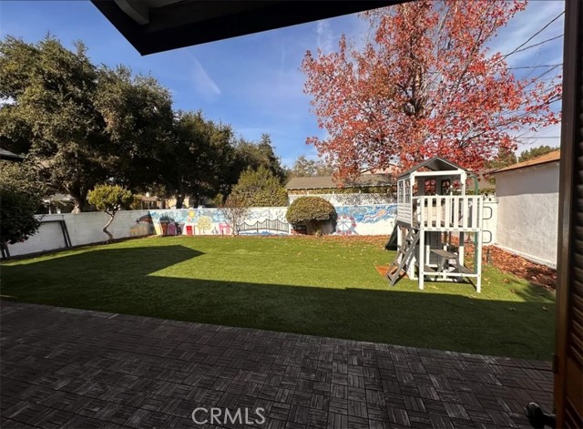 Detail Gallery Image 34 of 35 For 3021 W Clark Ave, Burbank,  CA 91505 - 3 Beds | 2 Baths
