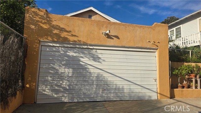 Detail Gallery Image 11 of 12 For 6179 Oak Crest, Los Angeles,  CA 90042 - 2 Beds | 1 Baths