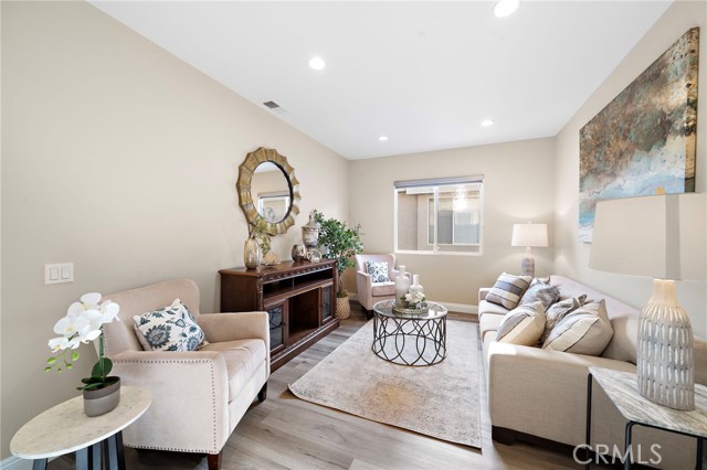 Detail Gallery Image 29 of 49 For 7095 Ashley Dr, Huntington Beach,  CA 92648 - 5 Beds | 3 Baths