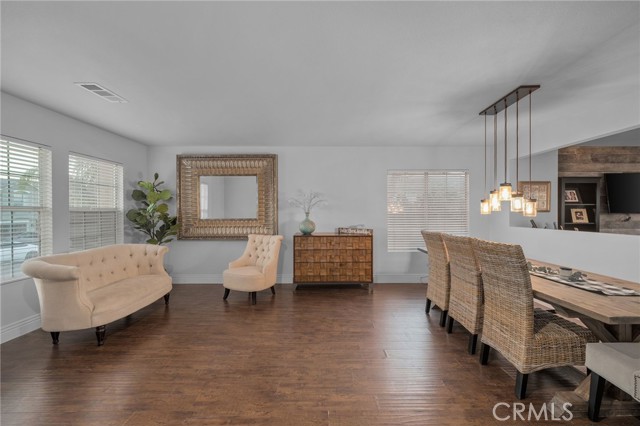 Detail Gallery Image 22 of 53 For 3547 Hawthorne Dr, Corona,  CA 92881 - 3 Beds | 2/1 Baths