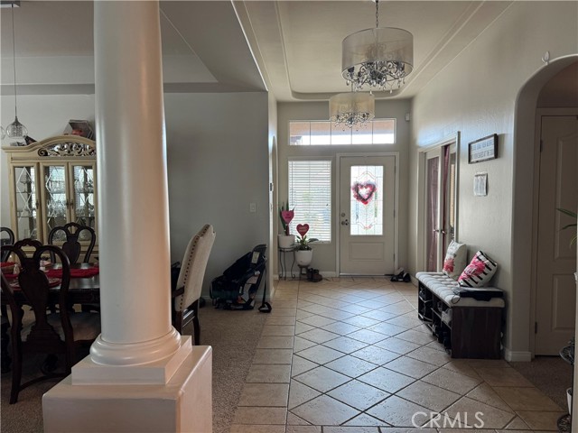 Detail Gallery Image 2 of 38 For 6719 Stafford Falls Dr, Bakersfield,  CA 93312 - 3 Beds | 2/1 Baths