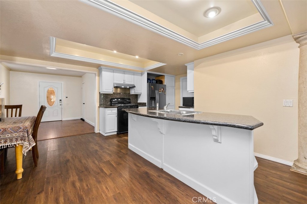 1523 W 12th Street