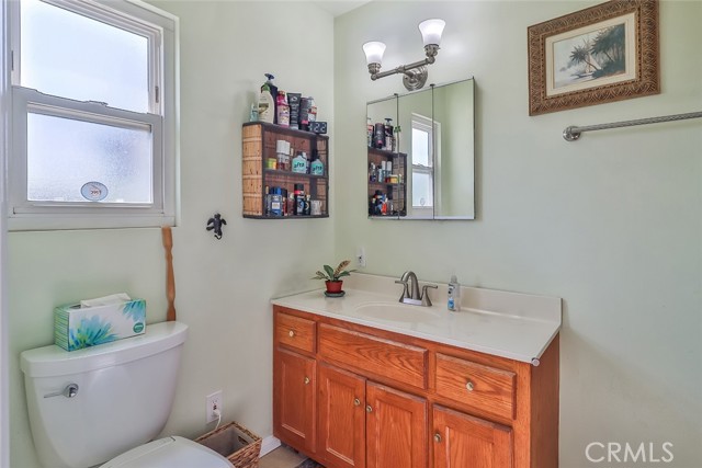 2289 Kelsey Street, Simi Valley CA: https://media.crmls.org/medias/ef274a3c-062b-43cd-91c9-85cbd68687ac.jpg