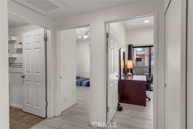 Detail Gallery Image 19 of 39 For 10943 Laurel Canyon #B9,  San Fernando,  CA 91340 - 2 Beds | 2 Baths