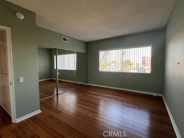 Detail Gallery Image 11 of 16 For 622 S Barrington #302,  Los Angeles,  CA 90049 - 1 Beds | 2 Baths