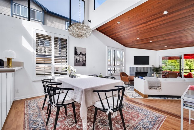 Detail Gallery Image 10 of 40 For 114 S Prospect #6,  Redondo Beach,  CA 90277 - 3 Beds | 2/1 Baths