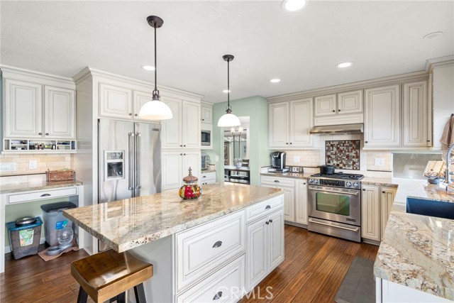 Ef284a40 301b 4759 Ae1a 94f4b9ca14c9