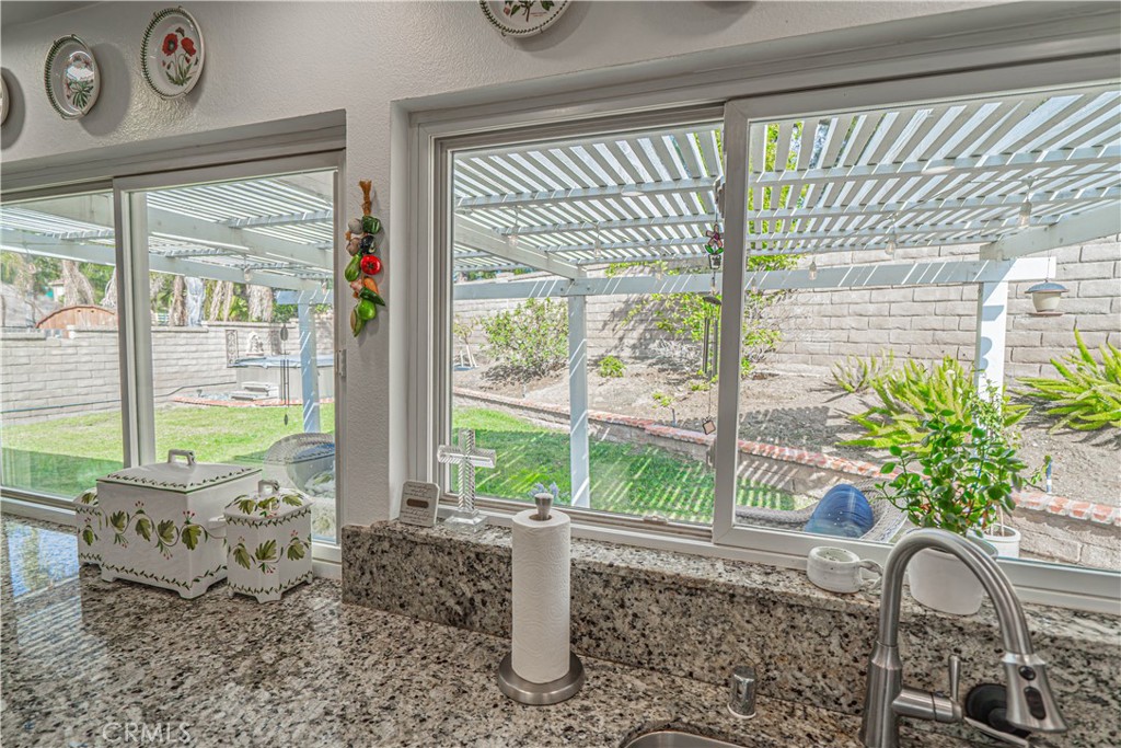 MLS #SR25260573 image #8