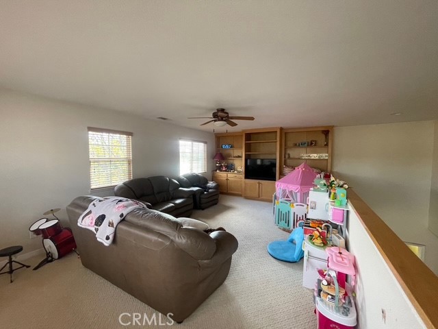 Detail Gallery Image 5 of 26 For 42206 Kimberly, Murrieta,  CA 92562 - 6 Beds | 4 Baths