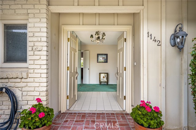 Detail Gallery Image 6 of 61 For 1142 Appian, Santa Ana,  CA 92705 - 4 Beds | 3 Baths