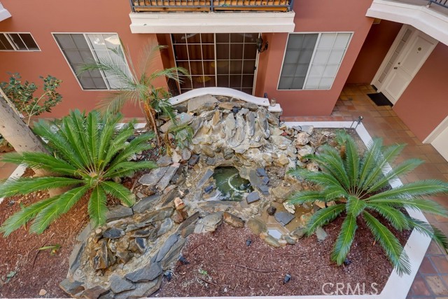 1522 South Saltair Ave, 206 photo 3
