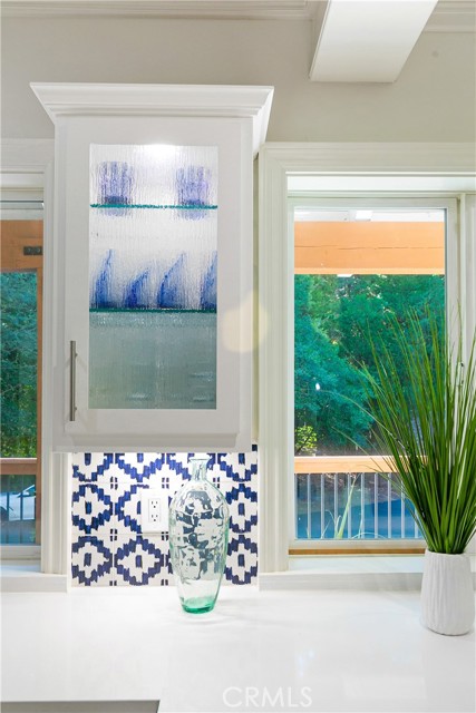 Detail Gallery Image 13 of 48 For 343 Garden, Lake Arrowhead,  CA 92352 - 5 Beds | 3 Baths