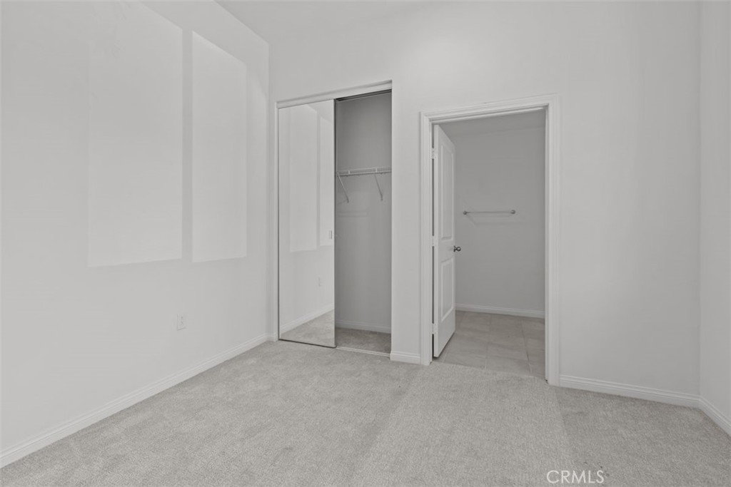 https://media.crmls.org/medias/ef2adc3d-9e5f-4f3c-a1b5-ca24455634db.jpg?preset=X-Large