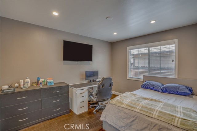 2304 W Flower Avenue, Fullerton CA: https://media.crmls.org/medias/ef2b89b4-013b-40e8-9864-5b9bde754971.jpg