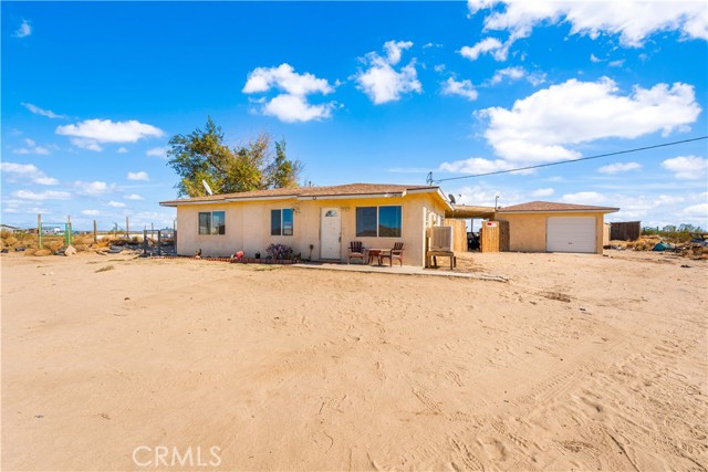 39408 185th Street, Palmdale, California 93591, 2 Bedrooms Bedrooms, ,1 BathroomBathrooms,Single Family Residence,For Sale,185th,SR24042954