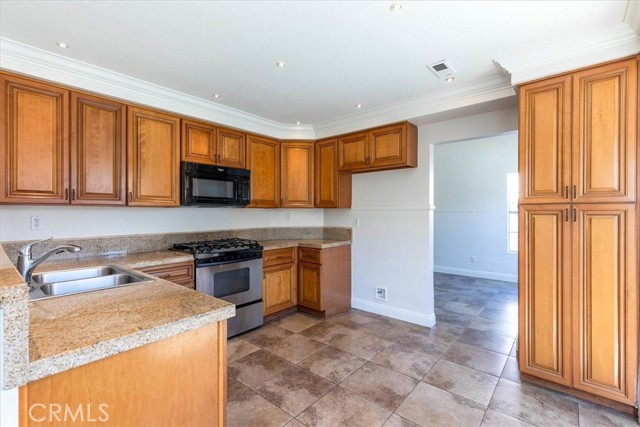 24484 Tuscola, Murrieta CA: https://media.crmls.org/medias/ef2ba7f8-c38f-4e97-9d55-f7178b3a239f.jpg