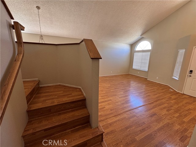 Detail Gallery Image 17 of 44 For 4546 Grandview Dr, Palmdale,  CA 93551 - 3 Beds | 3 Baths