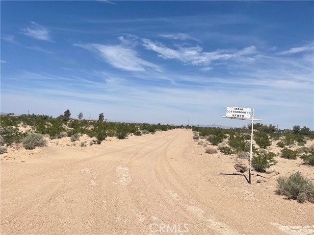 45546 Cottonwood Road, Newberry Springs, California 92365, 3 Bedrooms Bedrooms, ,2 BathroomsBathrooms,Residential,For Sale,45546 Cottonwood Road,CRHD23065263