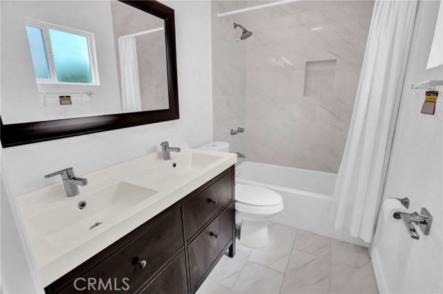 Detail Gallery Image 12 of 25 For 4723 Norwich Avenue, Sherman Oaks,  CA 91403 - 3 Beds | 2 Baths