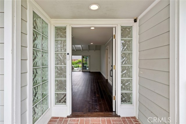 Detail Gallery Image 16 of 32 For 1915 Windward Ln, Newport Beach,  CA 92660 - 5 Beds | 3/1 Baths