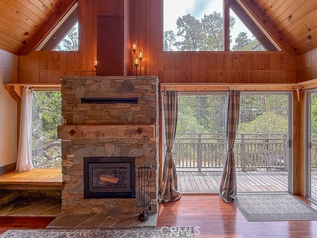 Detail Gallery Image 15 of 55 For 688 Randall Dr, Cambria,  CA 93428 - 2 Beds | 2 Baths