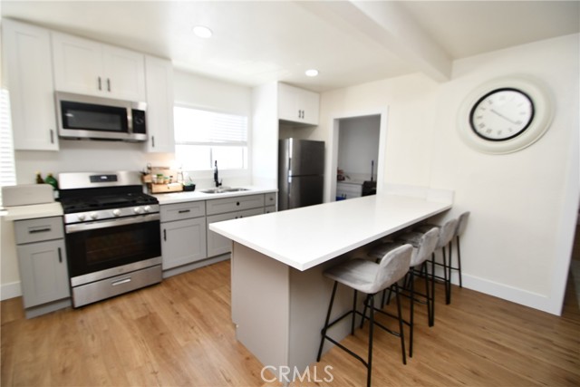 Detail Gallery Image 22 of 26 For 4028 W 160 St, Lawndale,  CA 90260 - 4 Beds | 2 Baths