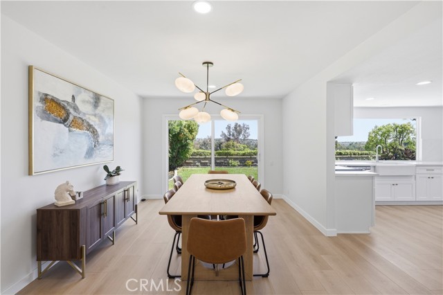 Detail Gallery Image 7 of 46 For 23762 via Porton, Mission Viejo,  CA 92691 - 6 Beds | 3 Baths