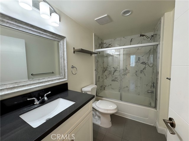Detail Gallery Image 22 of 32 For 14934 Burbank Bld #302,  Sherman Oaks,  CA 91411 - 2 Beds | 2 Baths