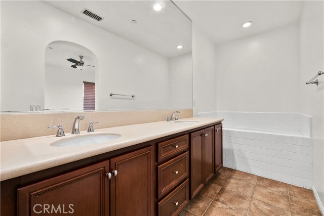 Detail Gallery Image 11 of 20 For 18 Notchbrook, Ladera Ranch,  CA 92694 - 3 Beds | 2/1 Baths