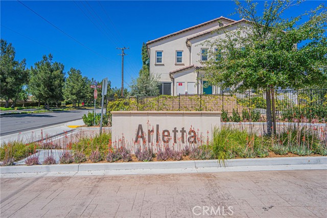 Detail Gallery Image 1 of 22 For 840 Arletta Way, Fullerton,  CA 92835 - 3 Beds | 2/1 Baths