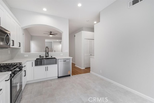 447 Paseo Del Valle, Camarillo CA: https://media.crmls.org/medias/ef30a296-2d08-451e-beea-51991c589d07.jpg