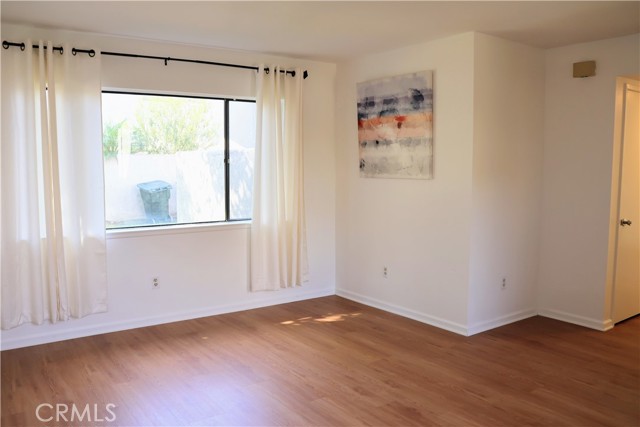 Detail Gallery Image 4 of 22 For 375 N via Trieste, Anaheim,  CA 92806 - 3 Beds | 1/1 Baths