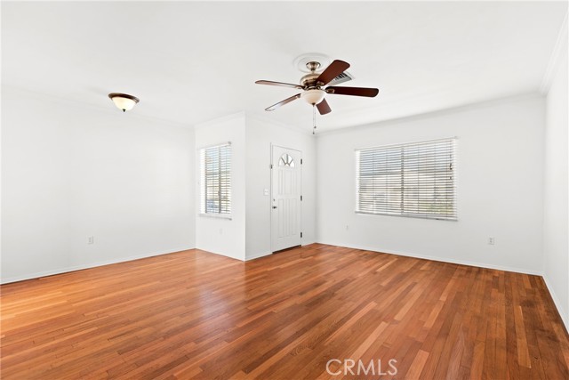 Detail Gallery Image 4 of 21 For 17414 Burma St, Encino,  CA 91316 - 3 Beds | 2 Baths