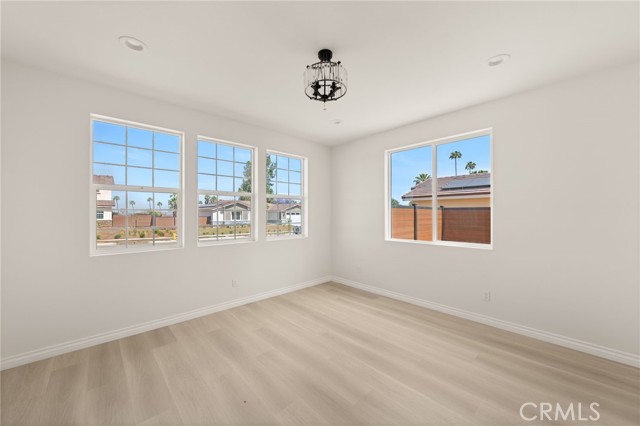 5979 Copperfield Avenue, Riverside CA: https://media.crmls.org/medias/ef329345-1db8-40cd-b533-7f64e4308383.jpg