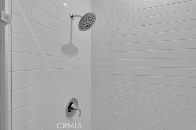 Detail Gallery Image 14 of 20 For 145 Sash, Irvine,  CA 92618 - 1 Beds | 1 Baths