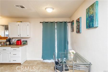 18610 Casaba Rd, Adelanto CA: https://media.crmls.org/medias/ef32facf-f766-4f81-8ef8-15a2110ce848.jpg