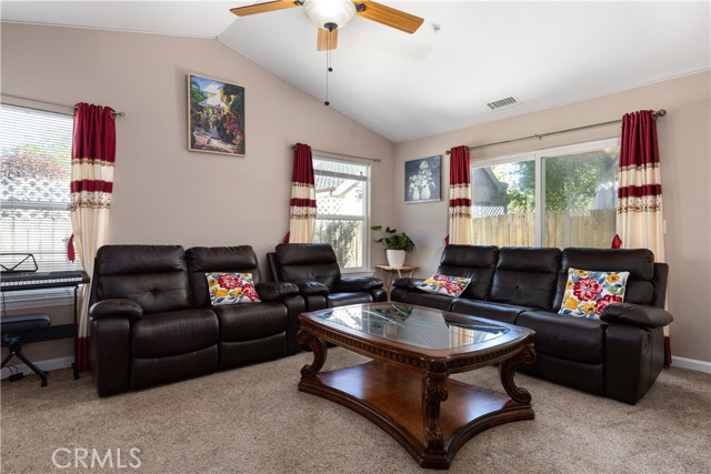 Detail Gallery Image 11 of 31 For 7675 Navajoa Ave #4,  Atascadero,  CA 93422 - 3 Beds | 2/1 Baths