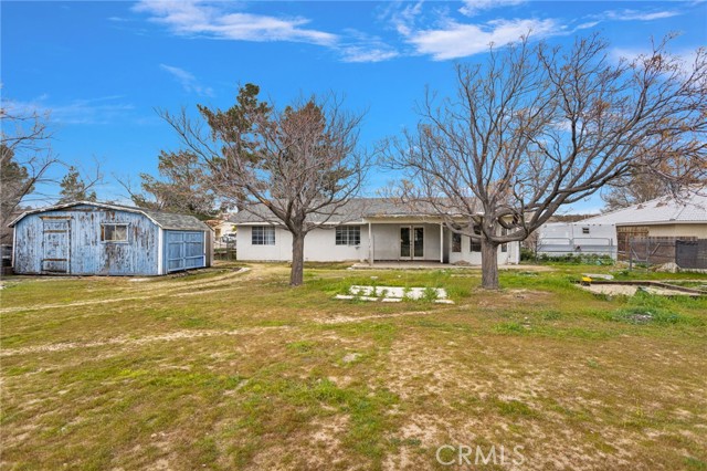 Detail Gallery Image 6 of 16 For 17405 Adobe, Hesperia,  CA 92345 - 3 Beds | 2 Baths