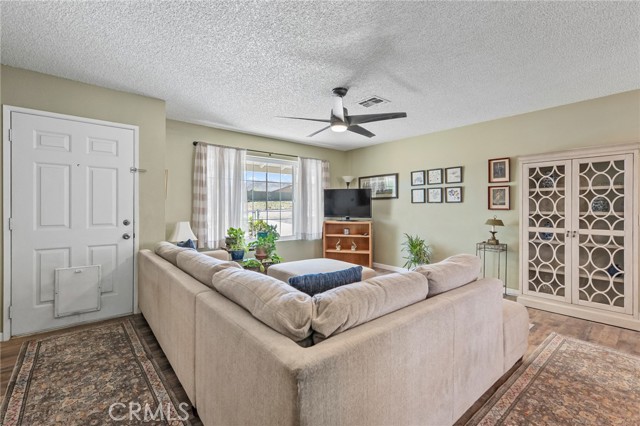 Detail Gallery Image 9 of 45 For 58780 Buena Vista, Yucca Valley,  CA 92284 - 2 Beds | 2 Baths