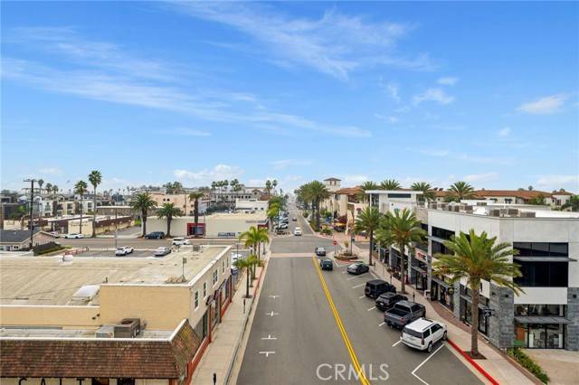 Detail Gallery Image 55 of 71 For 414 Main St #300,  Huntington Beach,  CA 92648 - 2 Beds | 2/1 Baths