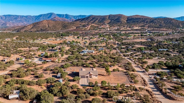 34954 Juniper Valley Road, Acton CA: https://media.crmls.org/medias/ef34489a-f58f-4970-a0c4-ca7c81c972b3.jpg