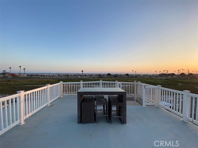 21752 Pacific coast hwy., Huntington Beach CA: https://media.crmls.org/medias/ef34cdd0-92c9-48c0-9109-8cf7e6cfc39f.jpg