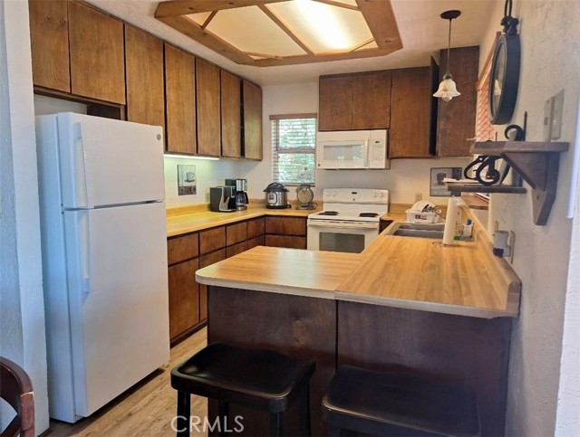 Detail Gallery Image 12 of 27 For 11664 Lakeview Drive, Clearlake Oaks,  CA 95423 - 2 Beds | 1/1 Baths