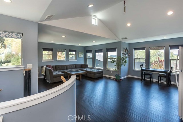 2852 Los Feliz Court, San Luis Obispo CA: https://media.crmls.org/medias/ef364390-758c-4658-b117-3c41dce089ed.jpg