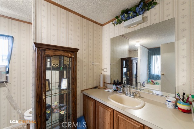 Detail Gallery Image 17 of 21 For 14035 Rosedale #134,  Bakersfield,  CA 93314 - 4 Beds | 2/1 Baths